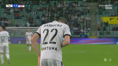 WHlTE - poprzeczka po strzale André Martinsa
#Legia #rakow #ekstraklasa #Meczgif #Me...