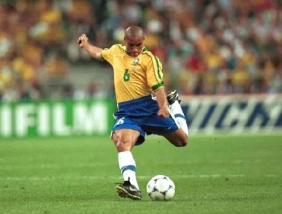 B.....a - @Polyester_Dog: Roberto Carlos