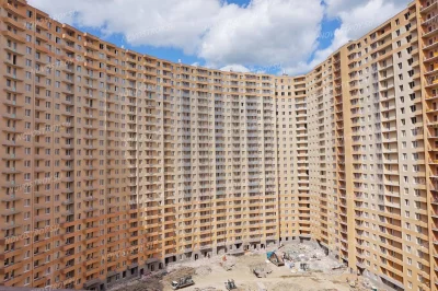 KromkaMistrz - 1 budynek, 18 tys mieszkanców, Sankt Petersburg, Rosja.
Co wy wiecie ...