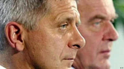 Oline - 17 lat temu, dokładnie 27 września 2004 roku Premier RP Marek Belka i kancler...