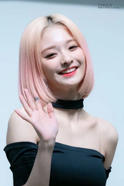 XKHYCCB2dX - #nagyung #fromis9
#koreanka