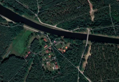royal_flush - Rautenkranz to niewielka wieś nad kanałem Odra-Sprewa, leżąca zaledwie ...