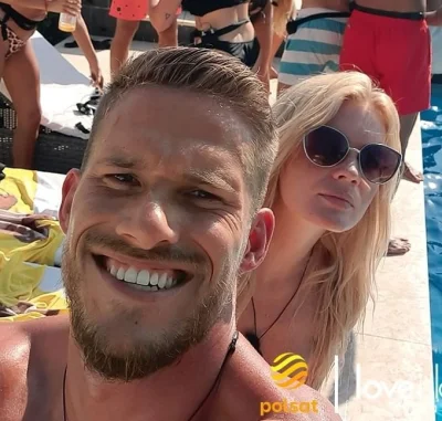 Agnsad - Wygrają pen program. Róbcie screeny
#loveisland