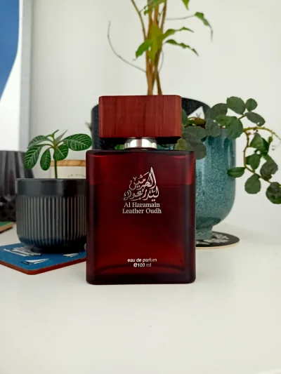 Uliss33z - Witam mireczki!

Mam do sprzedania Al Haramain Leather Oudh (jakieś ~80%...