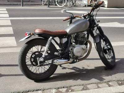 KatpissNeverclean - Bardzo podoba mi się ten motocykl, jaki to może być model? #motoc...