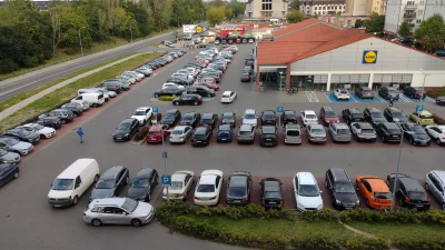 Dorciqch - Jakbyście się zastanawiali jak wygląda parking sklepu otwartego w niedziel...