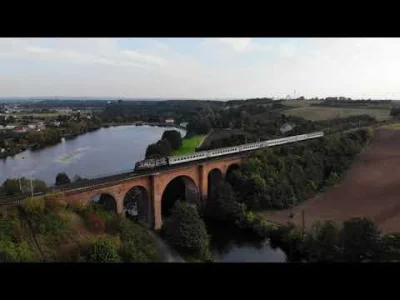 SebaD86 - EP07-1063 z TLK Artus przejeżdża przez most kolejowy w Kozłowie [4K]
#dron...