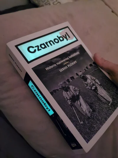 blvckie - Okładka książki "Czarnobyl" świeci w ciemności jak napromieniowana (｡◕‿‿◕｡)...