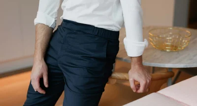 apee - Podoba mi się koncept "24 Trouser" z L'estrange London. Spodnie, które pasują ...