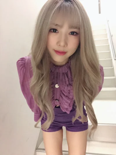 XKHYCCB2dX - #yoohyeon #dreamcatcher 
#koreanka