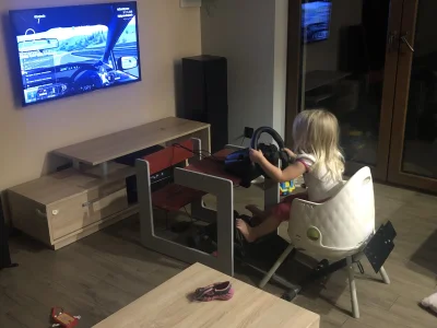 Voyo - Tata jak Maja(ta mlodsza) pojdzie spac to wyciagniemy kierownice #simracing #d...