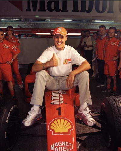 c.....i - Schumi po wygraniu swojego pierwszego tytułu w Ferrari. Początek złotej ery...