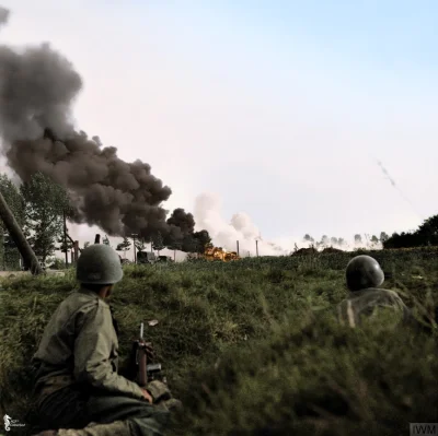 wojna - Operacja „Market Garden”

Amerykańscy spadochroniarze ze 101. Dywizji Powie...