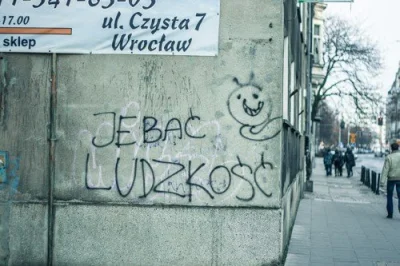 zdzisiunio - Udało się odszyfrować zakodowaną w przekazie wiadomość.