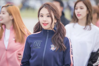 e.....u - #chaeyoung #koreanka #twice #ladnapani #sport