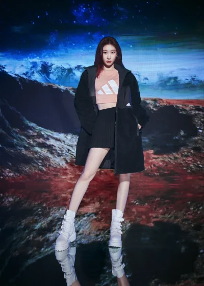 XKHYCCB2dX - #chaeryeong #itzy 
#koreanka