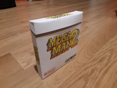 ZenoChame - Zrobiłem koledze na urodziny pudełko do kardridża mega man 2 na NESa. Myś...