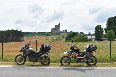 CptYolo - @WezniePrzestrzeleCiKolano: 
Ja jeżdżę trochę cięższym motocyklem, ale mam...