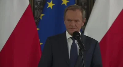 SzotyTv - Donald Tusk króciutko z funkcjonariuszem #tvpis Miłoszem Kłeczkim 
#bekazpi...