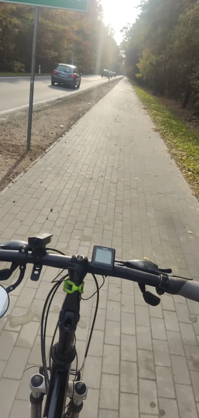 Fejteu - Jak wyjeb do pracy rowerem, mam wrażenie że ludzie w robocie się dziwnie na ...