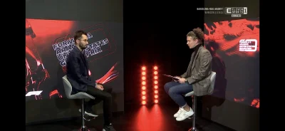 mzuczek - Kiedy komornik zabrał Ci studio i musisz nadawać ze schowka na miotły.

#f1