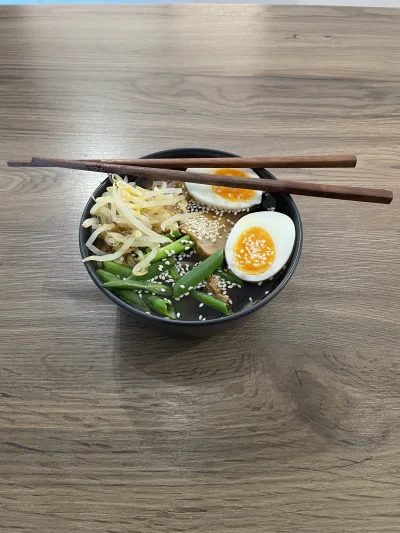 whoru - Ramen > rosół

Tutaj nawet nie ma co dyskutować

#gotujzwykopem #ramen #ramen...