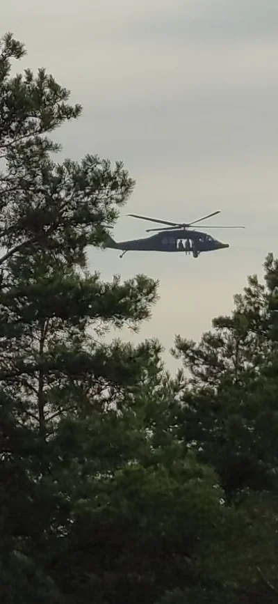 PanBulibu - Ten moment kiedy wychodzisz z trzylatkiem na rękach na balkon żeby pomach...