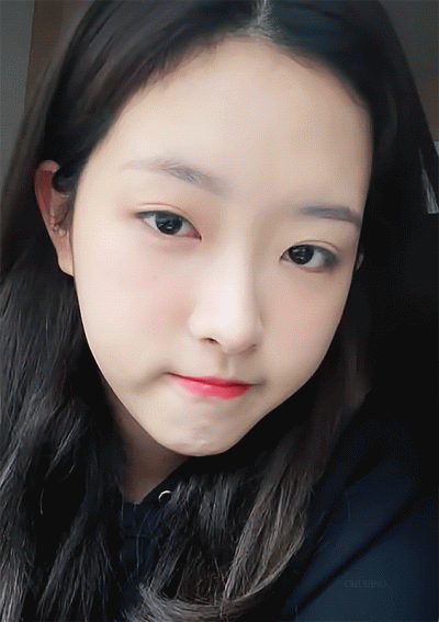 XKHYCCB2dX - #oliviahye #loona
#koreanka #gif