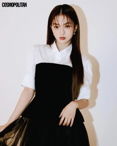 XKHYCCB2dX - #nagyung #fromis9
#koreanka