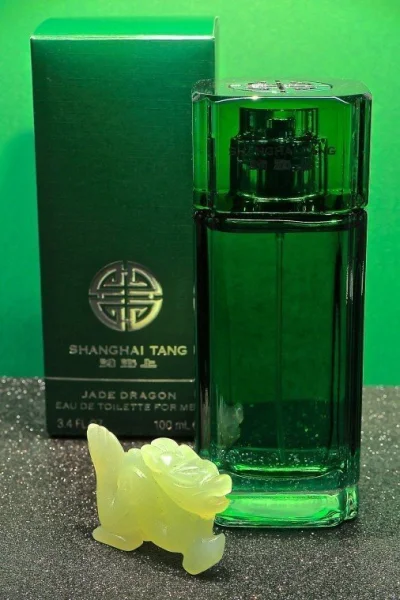 dr_love - #perfumy #150perfum 410/150
Shanghai Tang Jade Dragon(2015)

Shanghai Ta...