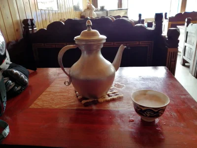 yangnuo - Nie wiem jak wy, ale ja piję tradycyjną, tybetańską herbatę z masłem. To je...