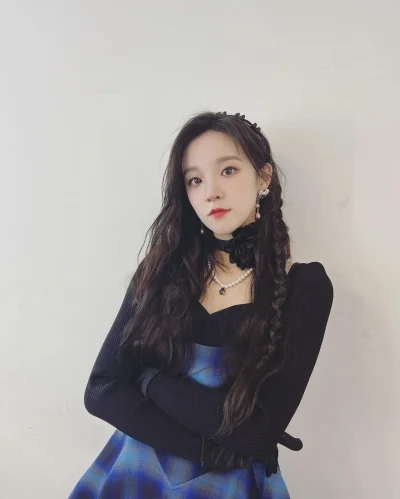 czasuczas - #yuqi
#gidle #chinka