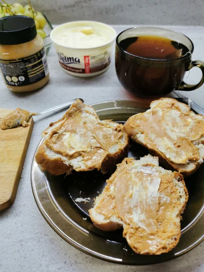 Borealny - Masło orzechowe na chałce, idealne do herbaty (งⱺ ͟ل͜ⱺ)ง
#jedzzwykopem #he...
