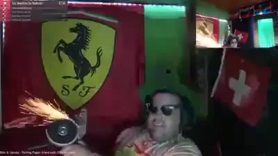 Damixi - #f1 #f1spam ##!$%@? 
Kierowcy ferrari: próbują jechać wyścig
Inżynierowie ...