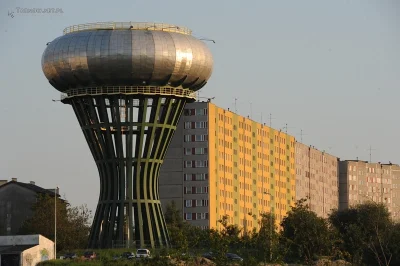 amfibolit - @fledgeling: Wieża ciśnień w Tarnowie. Przez mieszkańców zwana "banią" ( ...