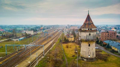 mirekwirek - A tu stoi i niszczeje :(

Nasielska wieża ciśnień została oddana do uż...