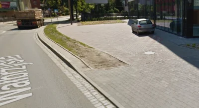 GregoryX - > Wrocław ul. Wałbrzyska najlepsze że obok tego chodnika jest parking 10 m...