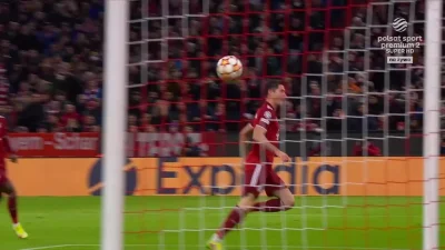 Minieri - Lewandowski, Bayern - Benfica 4:1
Mirror
#golgif #mecz #golgifpl #bayernm...