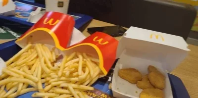 B.....n - @OCIEBATON: Jestem w McDonaldzie w Bełchatowie. Udało mi się porozmawiać z ...