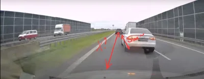 DinguMkembe - Autor filmu jest #!$%@? hipokrytą. Przy prędkości 120km/h miał obowiąze...