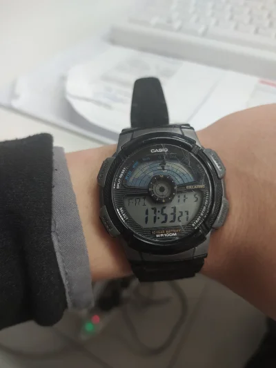 F3NIK5 - @hippomasaz smartwatch się zepsuł, ładny zegarek również, a więc powrót star...