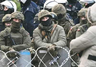 rafal-heros - #Bialorus 
#hehezki 
Kiedy poszedles do wojska dla mieszkania i emery...