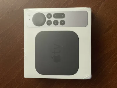 Clearmont - Przed chwilą odebrałem paczkę od kuriera DPD.

Mój pierwszy Apple TV 4K...