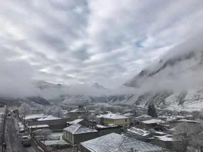 el_rupert - Pomału się przeciera, ale coś ta mgła nie chce odpuścić (╯︵╰,) #kazbek #g...