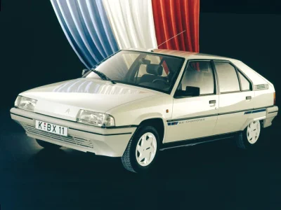 francuskie - Citroen BX - kompakt z początku lat osiemdziesiątych. Projektant ten sam...