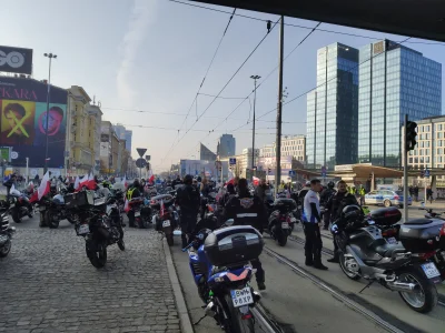 veranoo - Pierwsza parada motocyklowa. Bardzo fajne uczucie jak ludzie Ci machają i r...