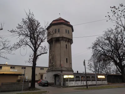 sylwke3100 - Wieża ciśnień przy stacji kolejowej Tarnowskie Góry.



#slask #tarnowsk...