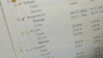 Adom007 - stary #komputer wysokie temperatury #procesor jak je zmienjszyć? Ktoś ma po...