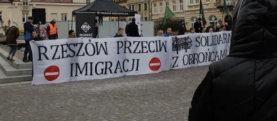 d.....k - RZESZÓW PRZECIW SOLIDARNI IMIGRACJI Z OBROŃCAMI 

#rzeszow