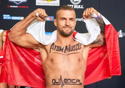 JD12369 - Mistrz KSW, fighter, wymowowadacz, cwaniak, nie boi się nikogo.. 
A nie cz...